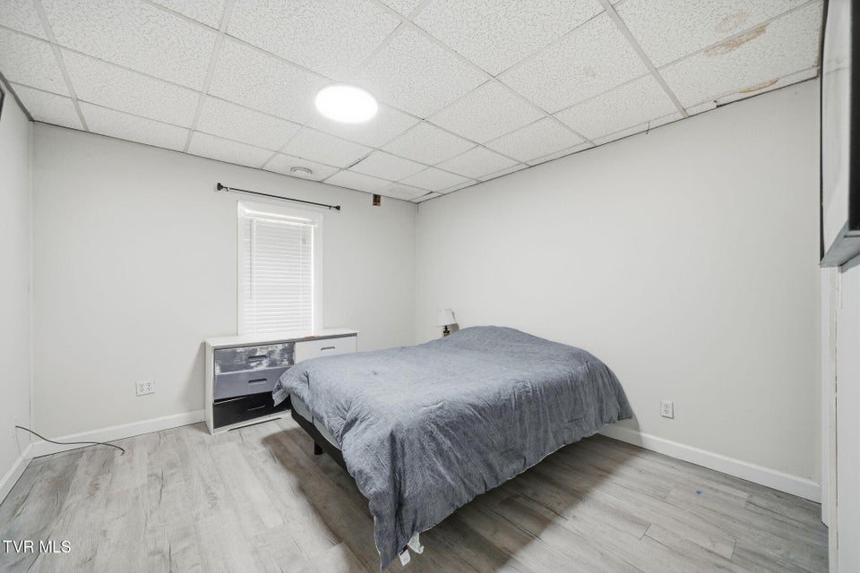 Photo #26: 807 Fain Avenue