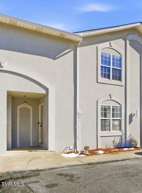 Photo #2: 807 Fain Avenue