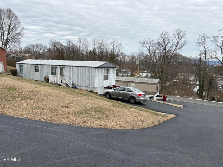 Photo #10: 611 North Street