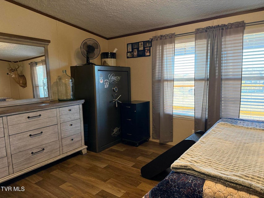 Photo #28: 220 Redwood Lane