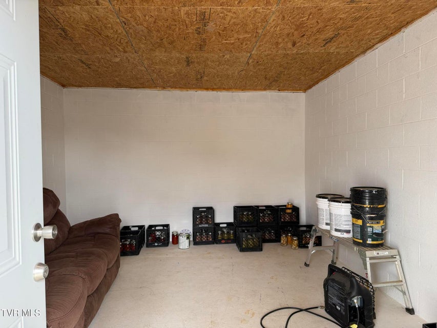 Photo #16: 220 Redwood Lane