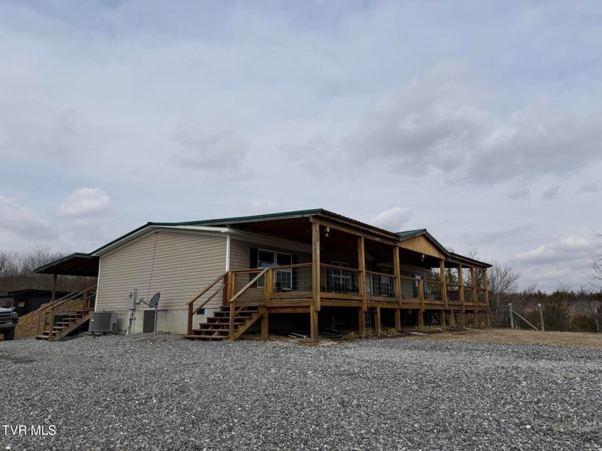 Photo #9: 220 Redwood Lane