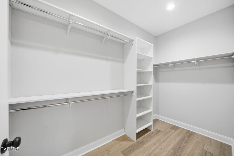 Photo #16: 560 Catalina Court