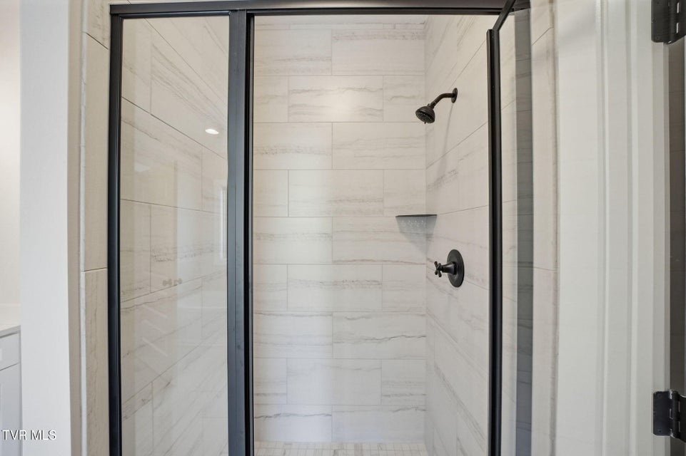 Photo #19: 560 Catalina Court