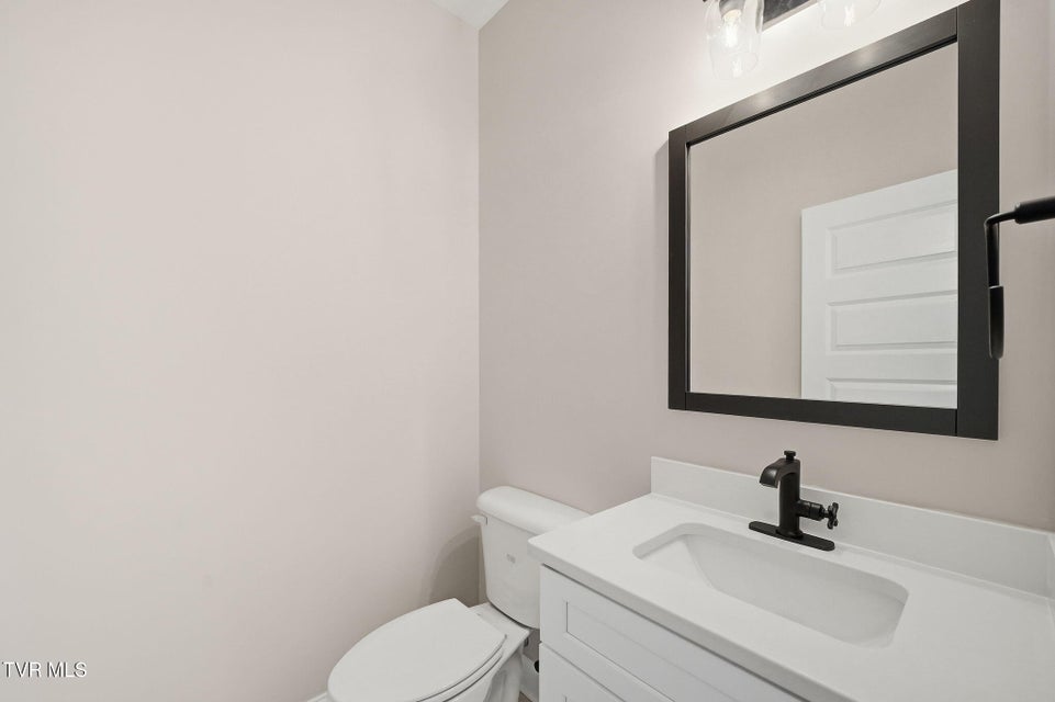 Photo #12: 560 Catalina Court