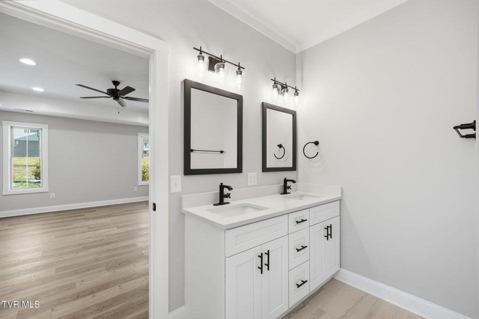 Photo #17: 560 Catalina Court