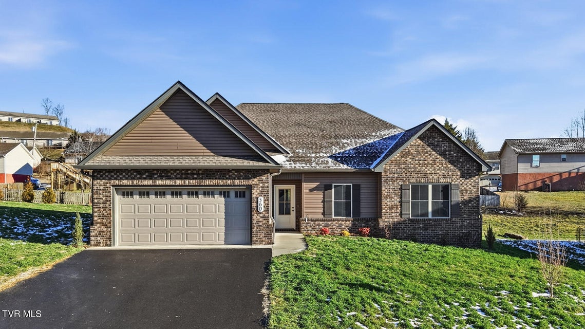 Photo #3: 560 Catalina Court