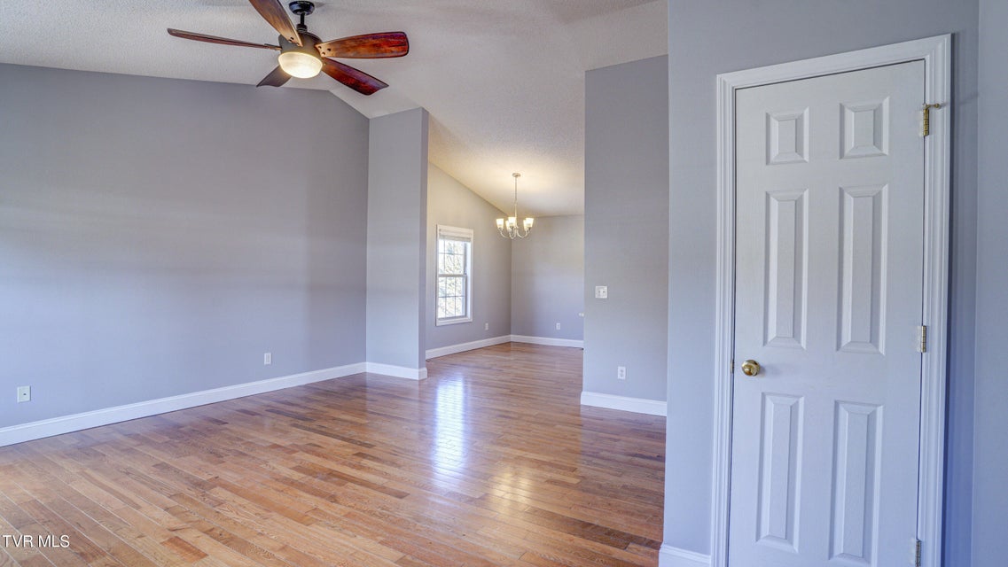 Photo #7: 602 Alfalfa Lane