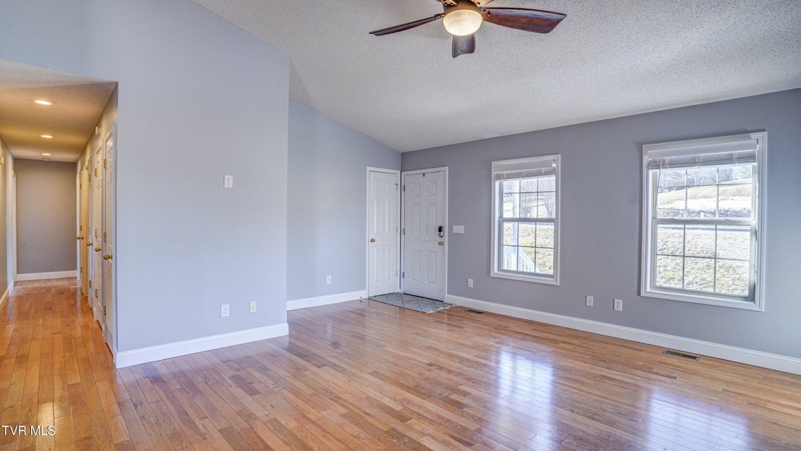 Photo #10: 602 Alfalfa Lane