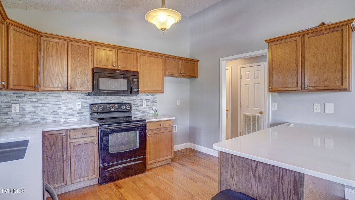 Photo #16: 602 Alfalfa Lane