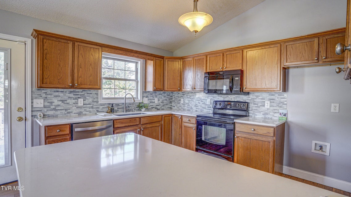 Photo #17: 602 Alfalfa Lane