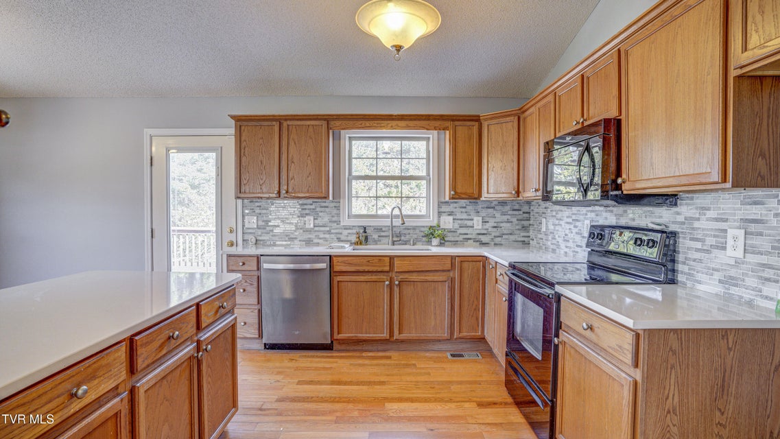 Photo #19: 602 Alfalfa Lane