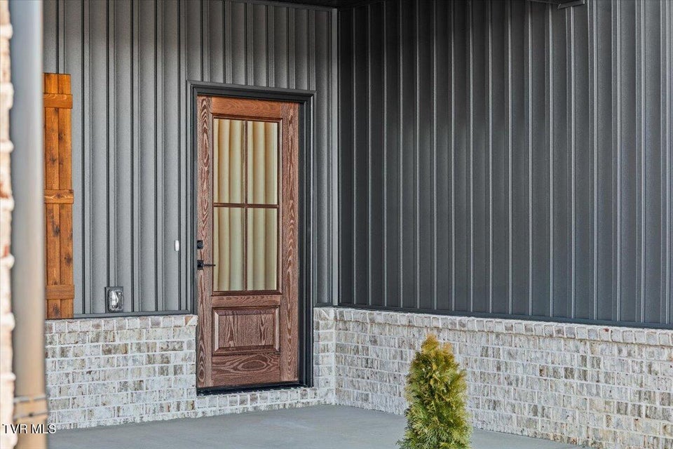 Photo #3: 954 Cabot Cove