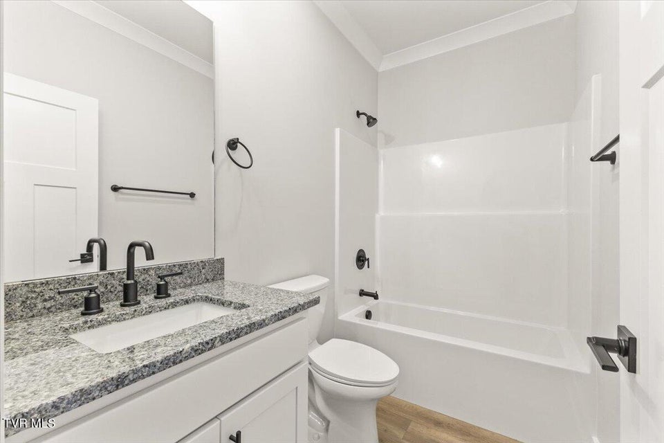 Photo #37: 954 Cabot Cove