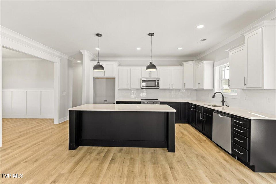 Photo #16: 954 Cabot Cove