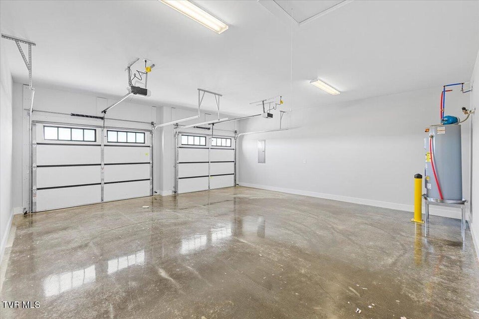 Photo #38: 954 Cabot Cove