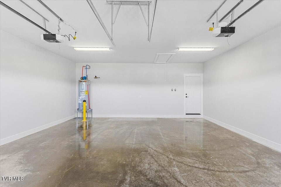 Photo #39: 954 Cabot Cove