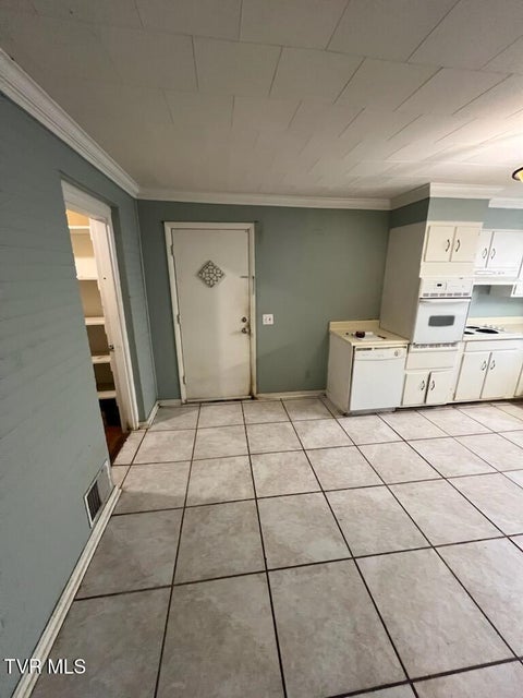 Photo #4: 702 May Drive