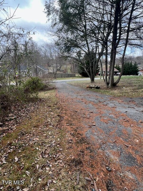 Photo #14: 702 May Drive