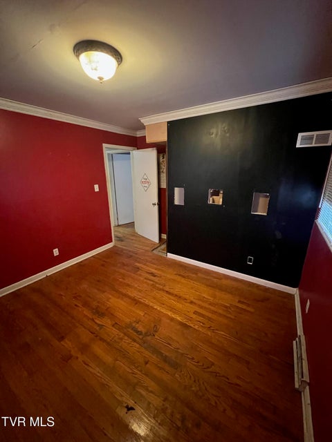 Photo #24: 702 May Drive