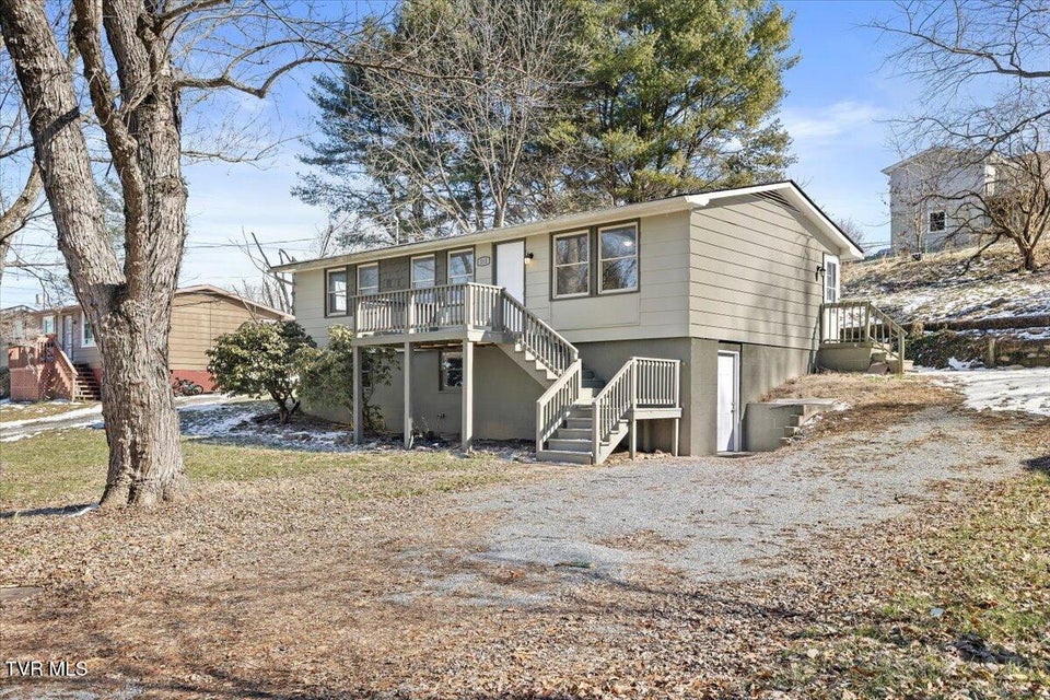 Photo #4: 212 Highland Circle