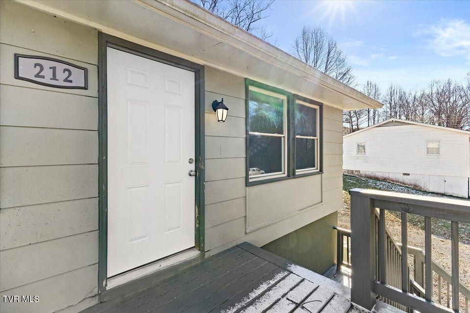 Photo #8: 212 Highland Circle