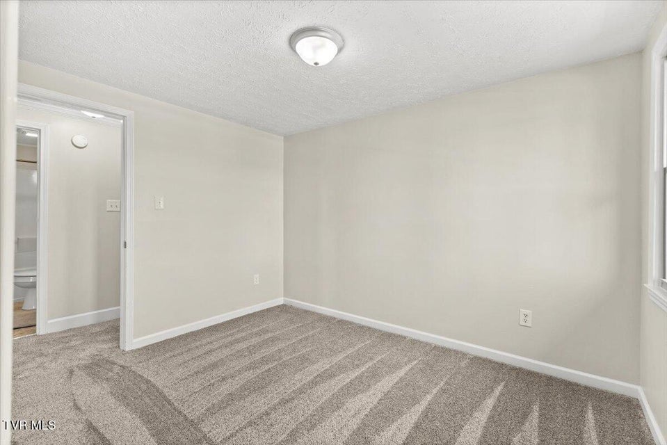 Photo #17: 212 Highland Circle