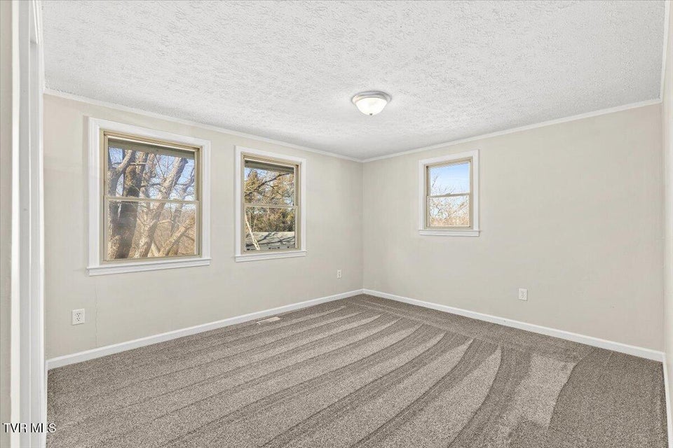 Photo #18: 212 Highland Circle