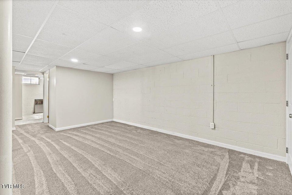 Photo #25: 212 Highland Circle