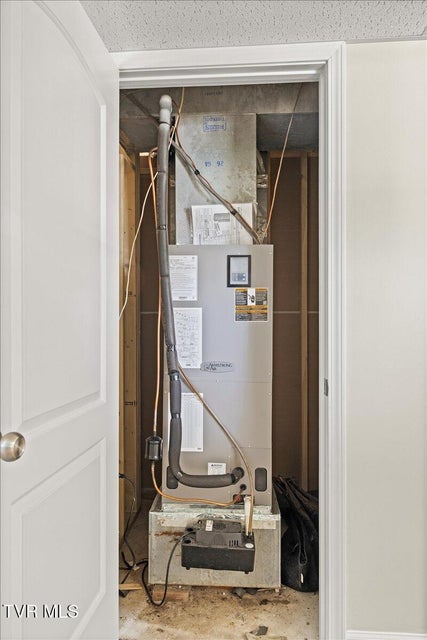 Photo #26: 212 Highland Circle