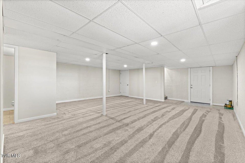 Photo #27: 212 Highland Circle