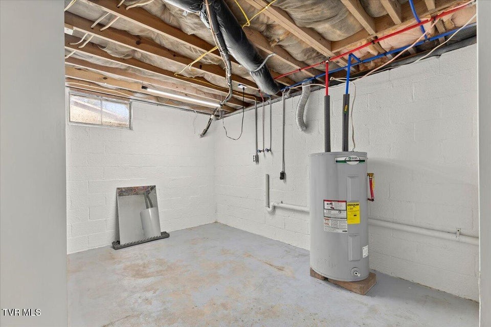 Photo #30: 212 Highland Circle