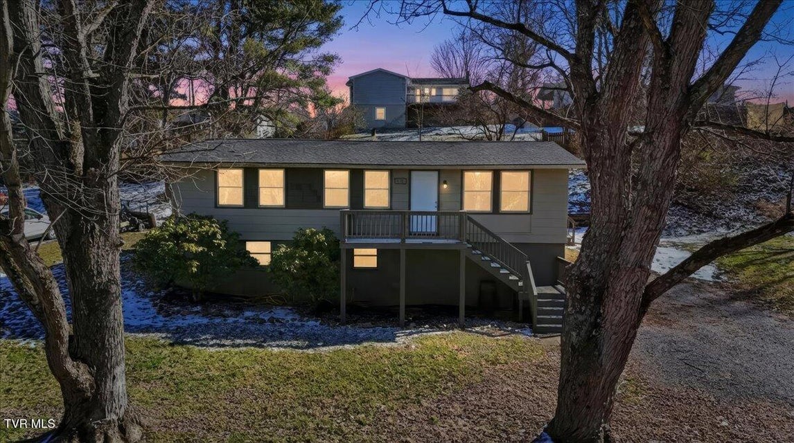 Photo #2: 212 Highland Circle