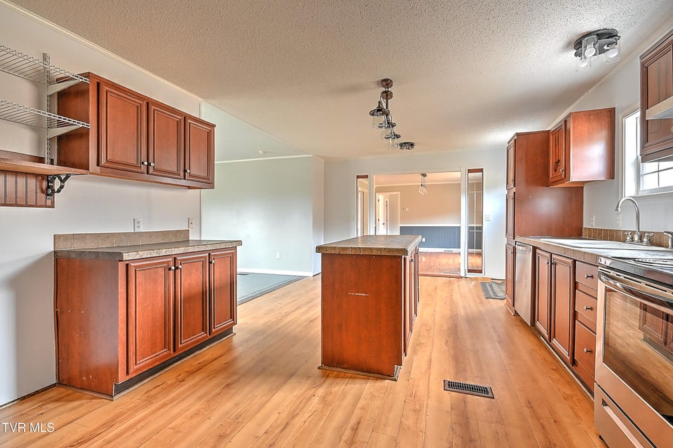 Photo #15: 147 Annies Drive