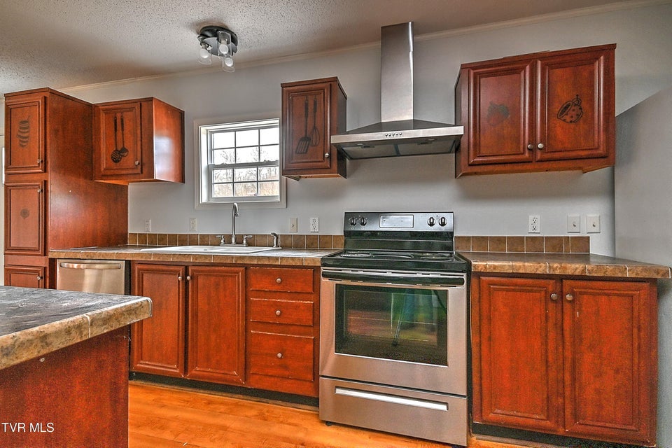 Photo #16: 147 Annies Drive