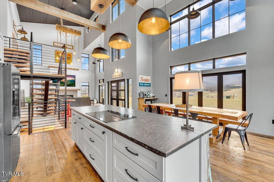 Photo #31: 817 Neva View Lane