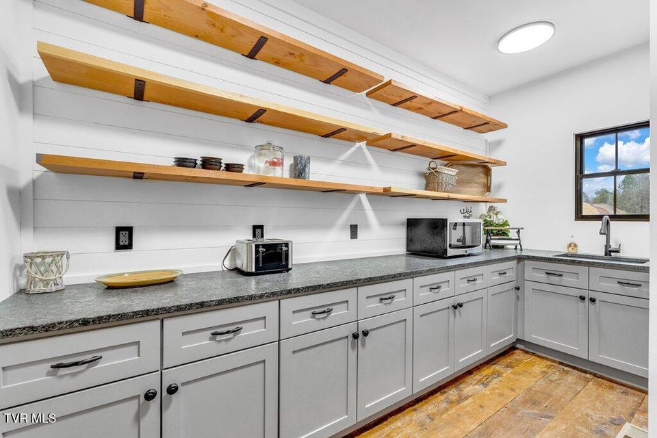 Photo #33: 817 Neva View Lane