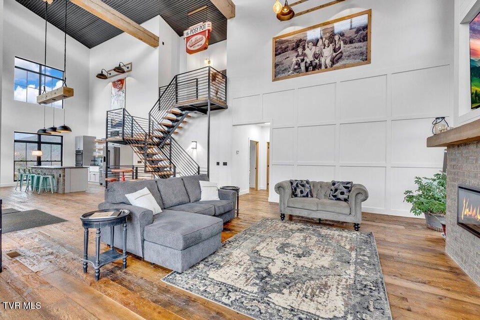 Photo #35: 817 Neva View Lane