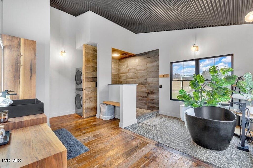 Photo #41: 817 Neva View Lane