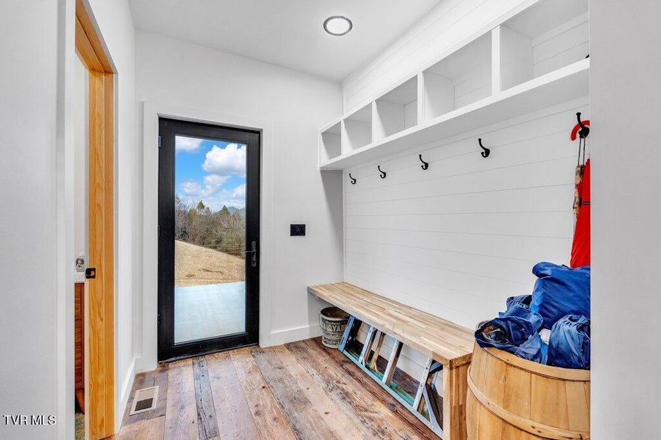 Photo #52: 817 Neva View Lane