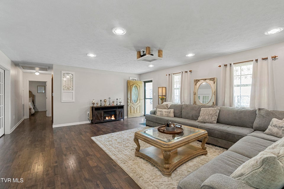 Photo #7: 2945 Enka Highway Highway