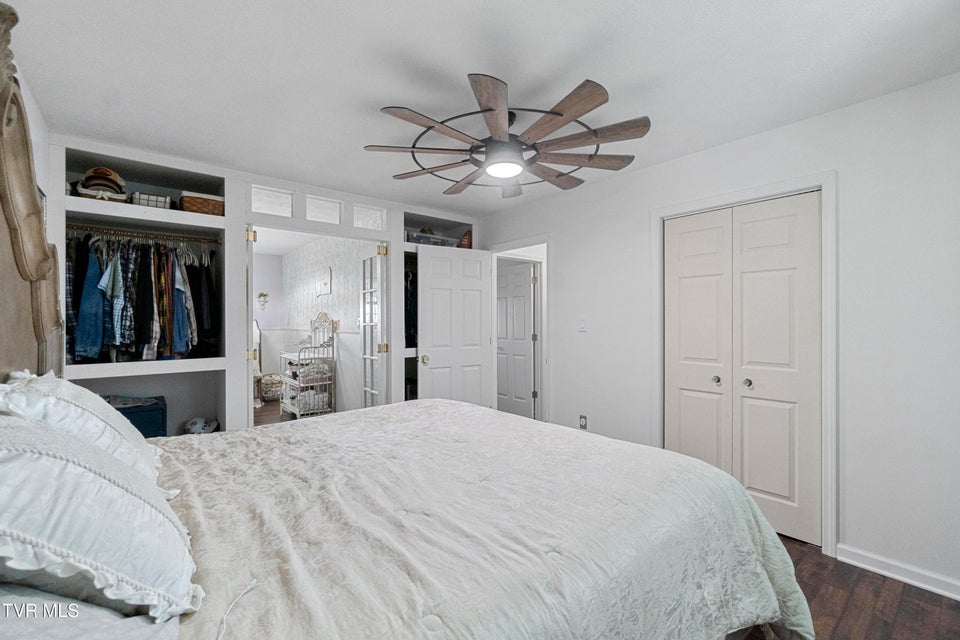 Photo #23: 2945 Enka Highway Highway