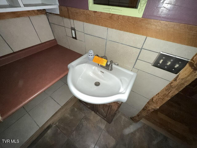 Photo #12: 335 Bear Cage Road