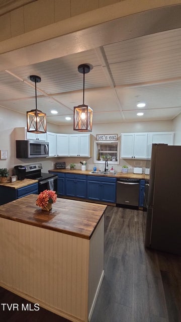 Photo #10: 1620 Clouds Ford Road