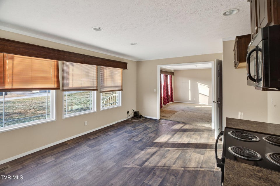 Photo #7: 238 Overlook Lane