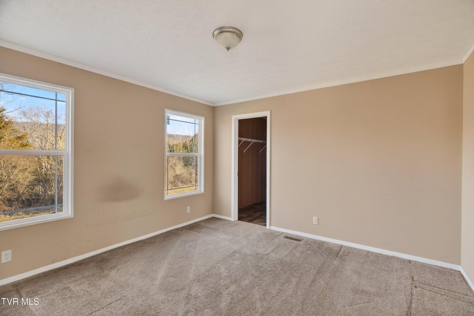 Photo #9: 238 Overlook Lane