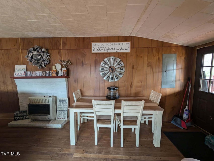 Photo #29: 290 Tivis Ridge