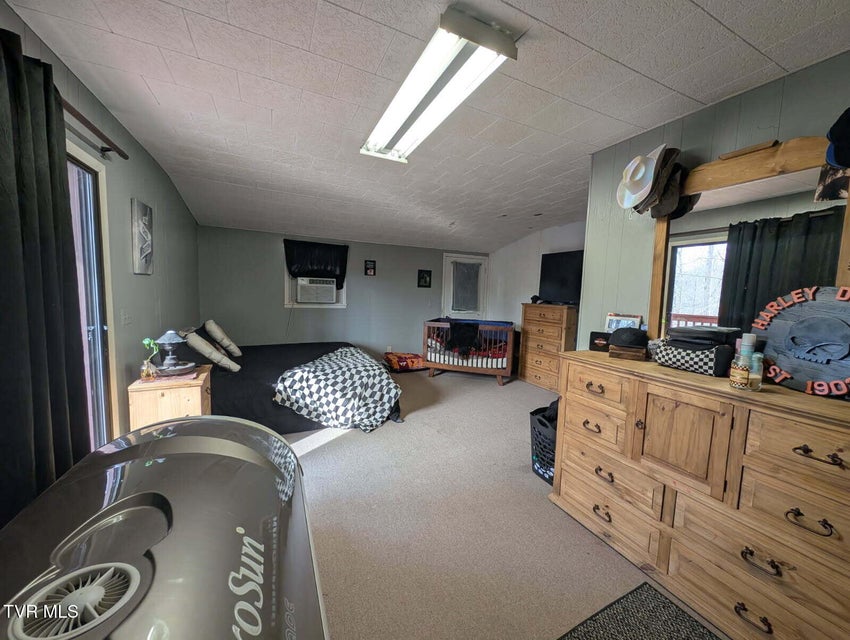 Photo #35: 290 Tivis Ridge