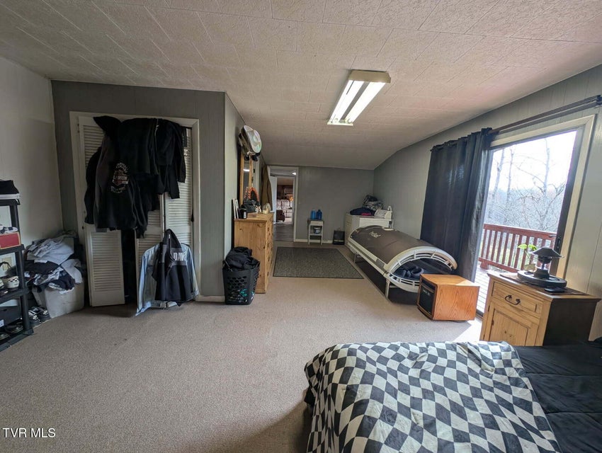 Photo #38: 290 Tivis Ridge