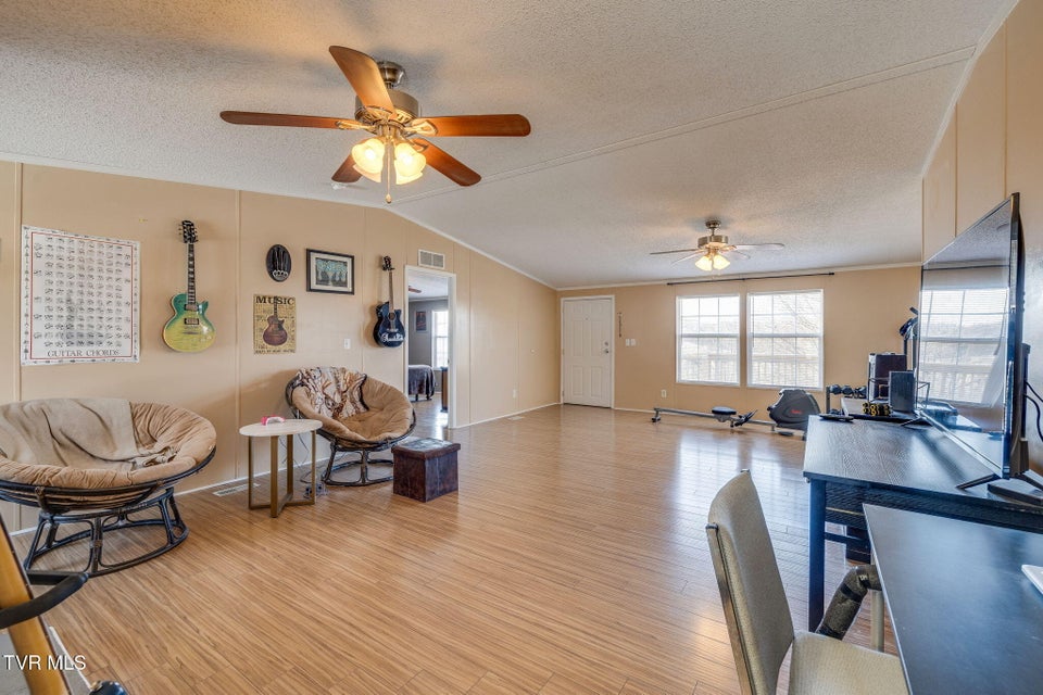 Photo #7: 205 Banner Street